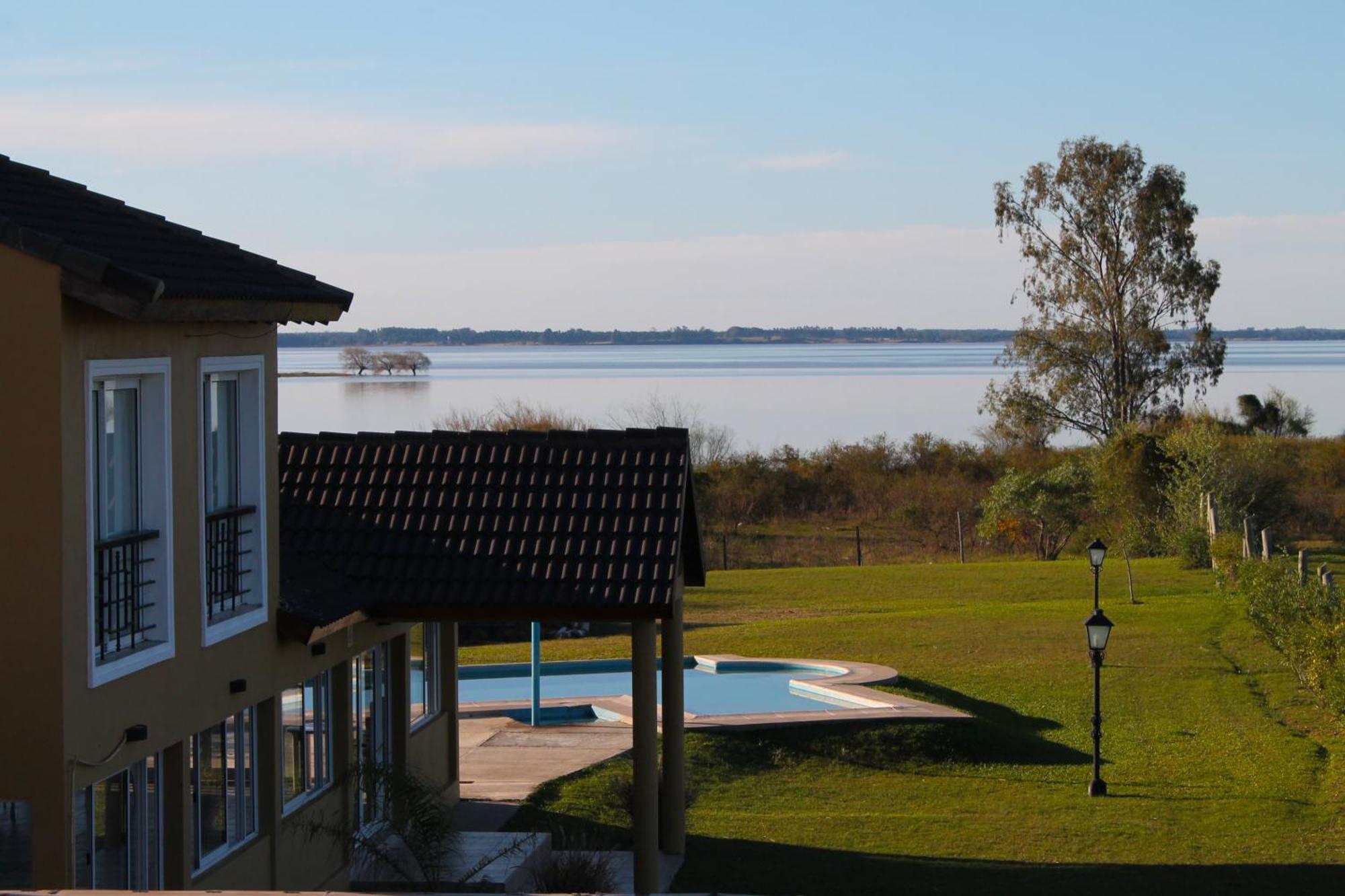 Brisas Del Lago Apart Y Hotel Federación Zewnętrze zdjęcie